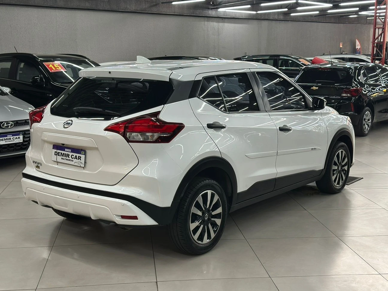 NISSAN KICKS