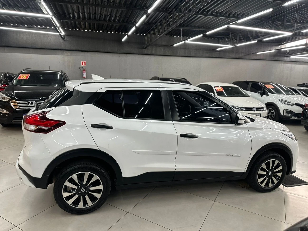 NISSAN KICKS