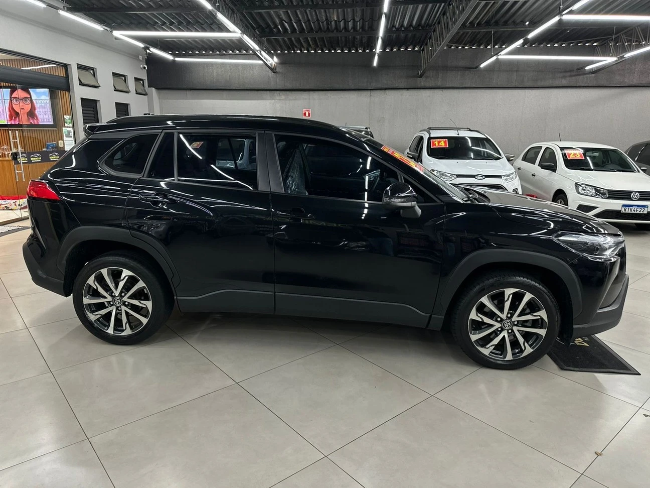 TOYOTA COROLLA CROSS