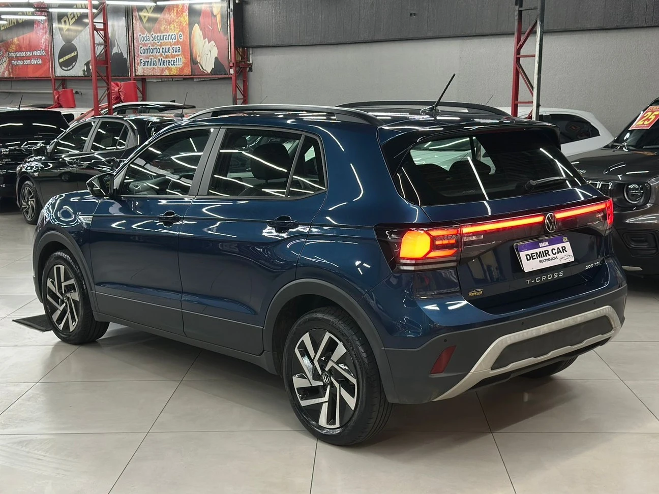 VOLKSWAGEN T-CROSS
