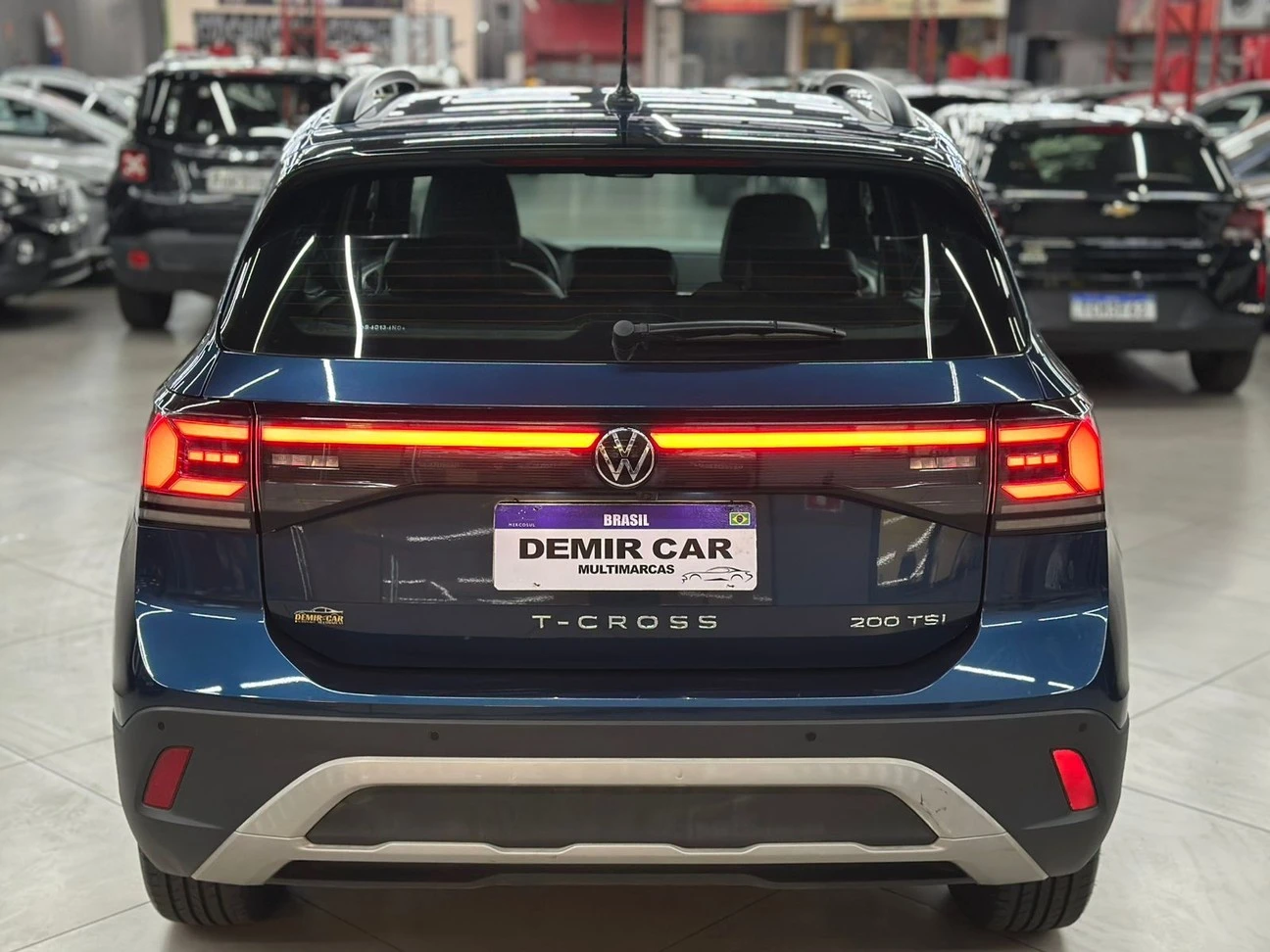 VOLKSWAGEN T-CROSS