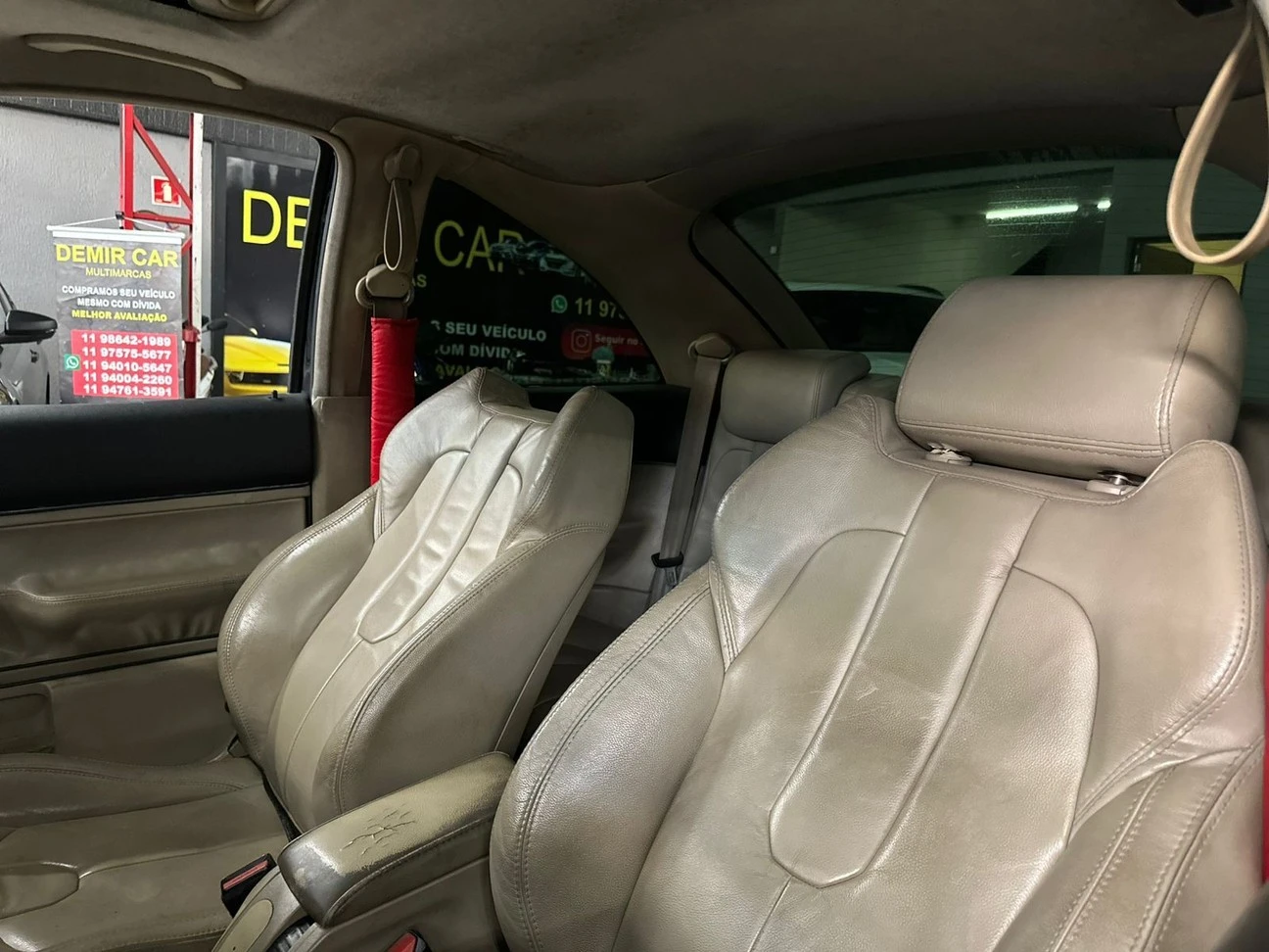 VOLKSWAGEN NEW BEETLE