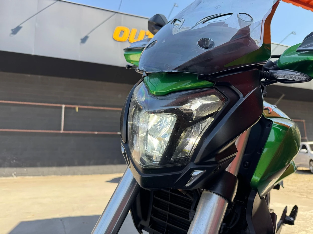 BAJAJ DOMINAR 400