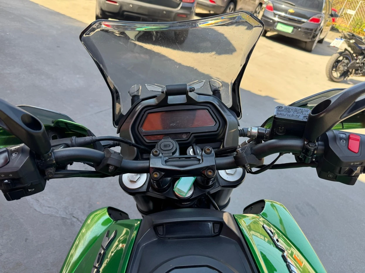 BAJAJ DOMINAR 400
