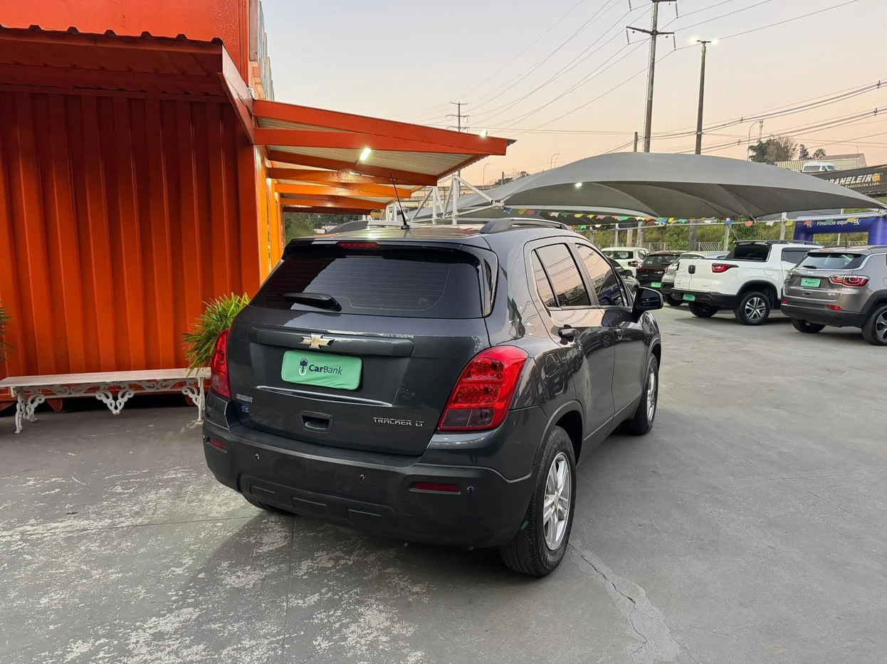 CHEVROLET TRACKER