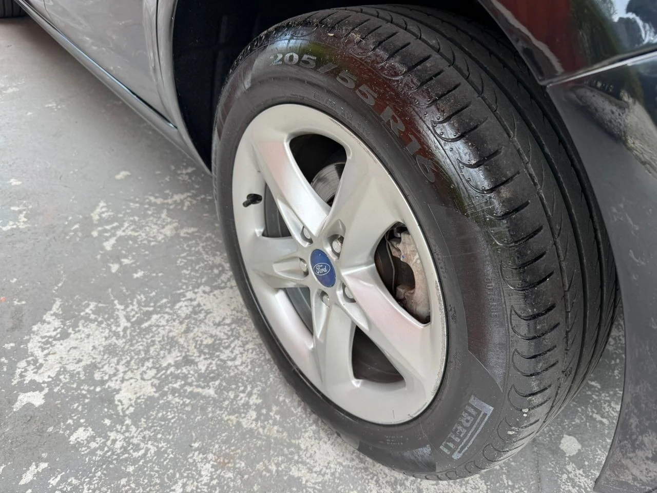 FORD FOCUS