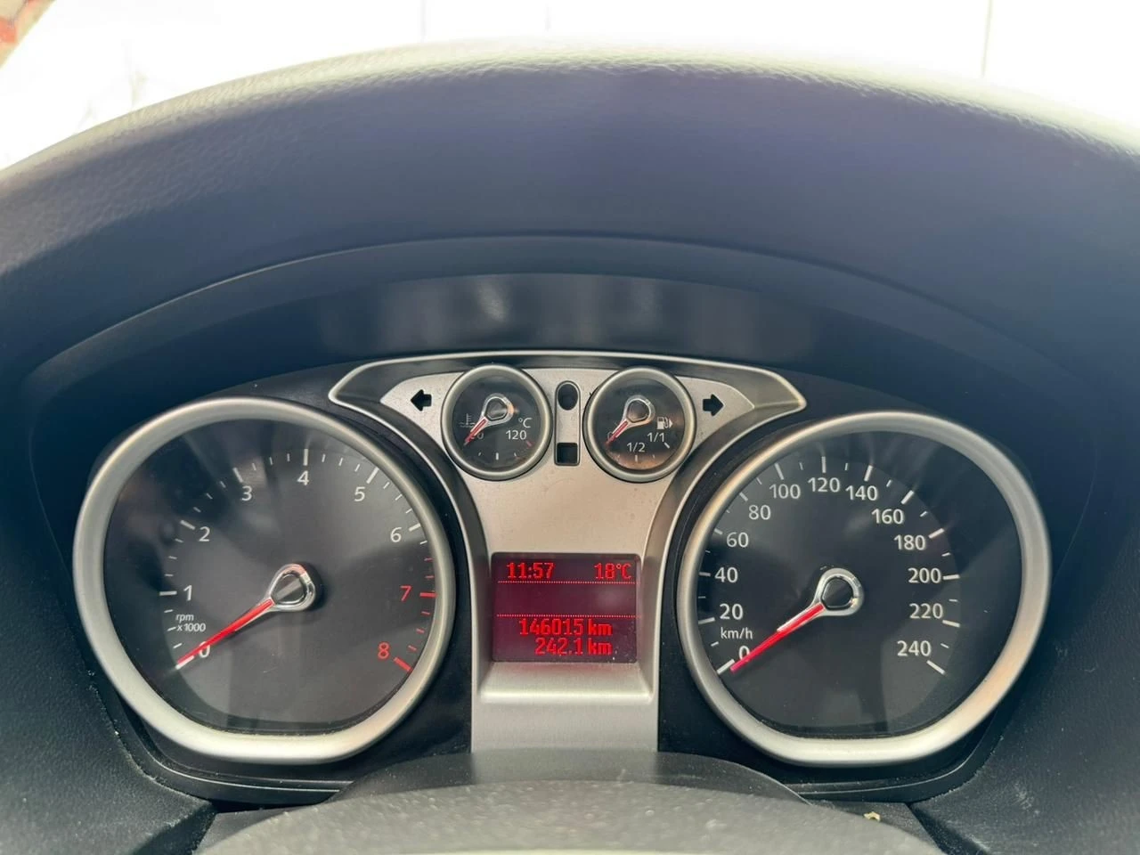 FORD FOCUS