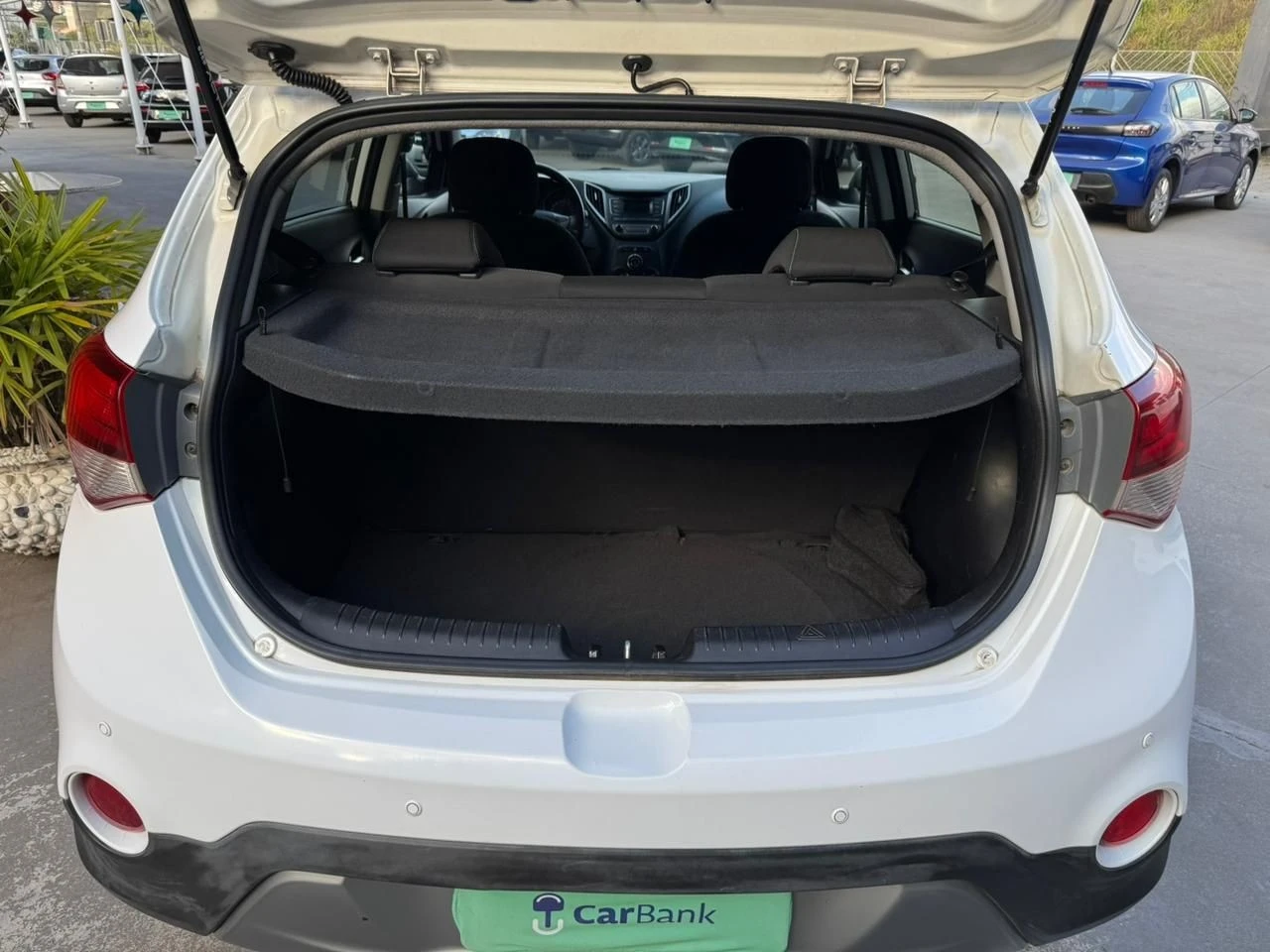 HYUNDAI HB20X