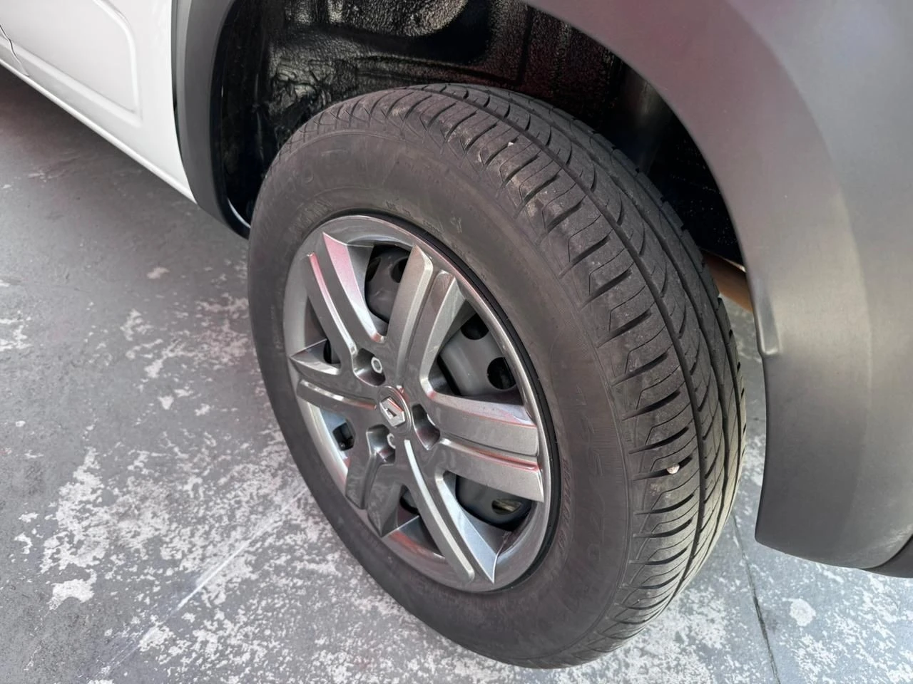 RENAULT KWID