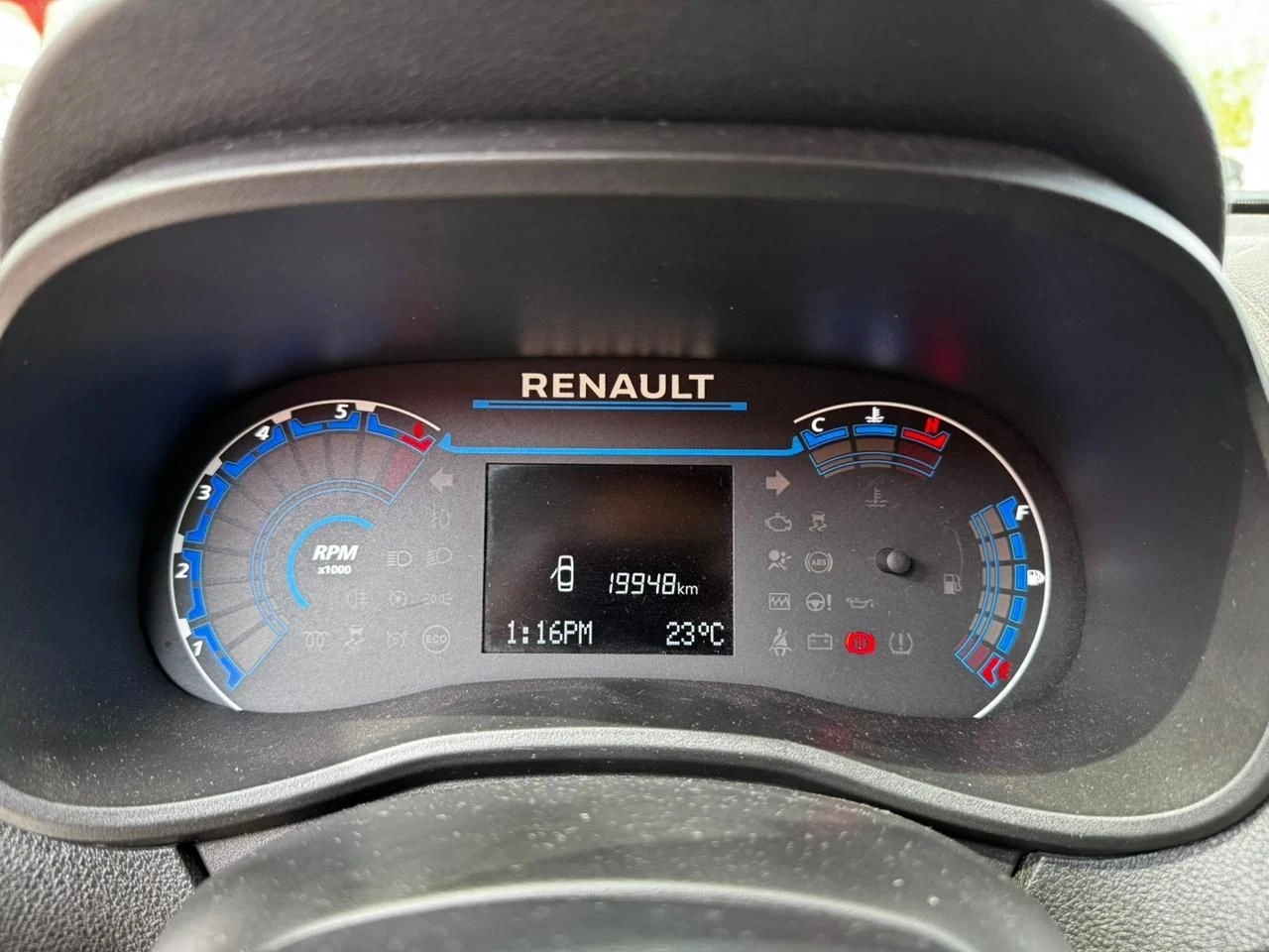 RENAULT KWID