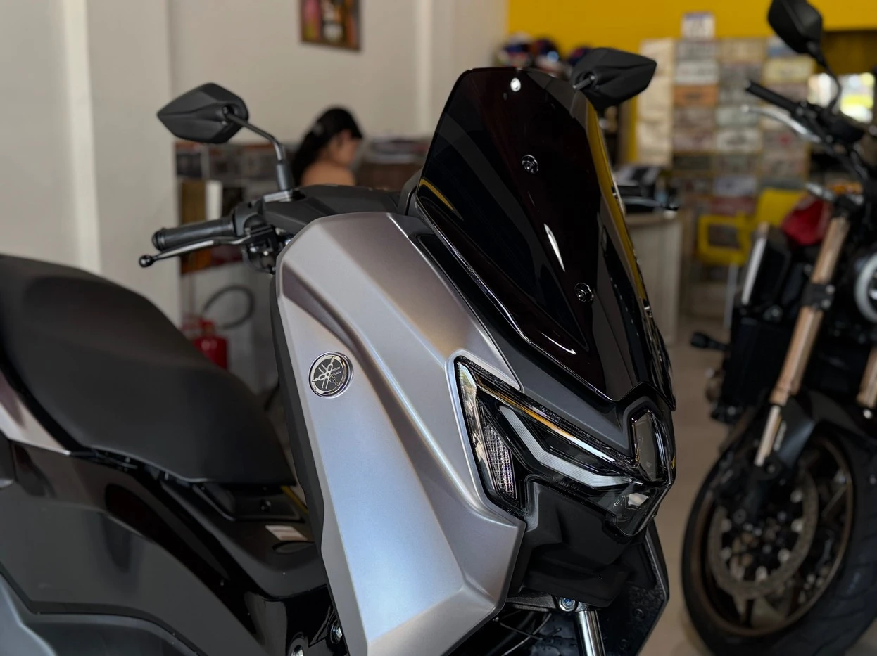 YAMAHA NMAX CONNECTED 160 ABS