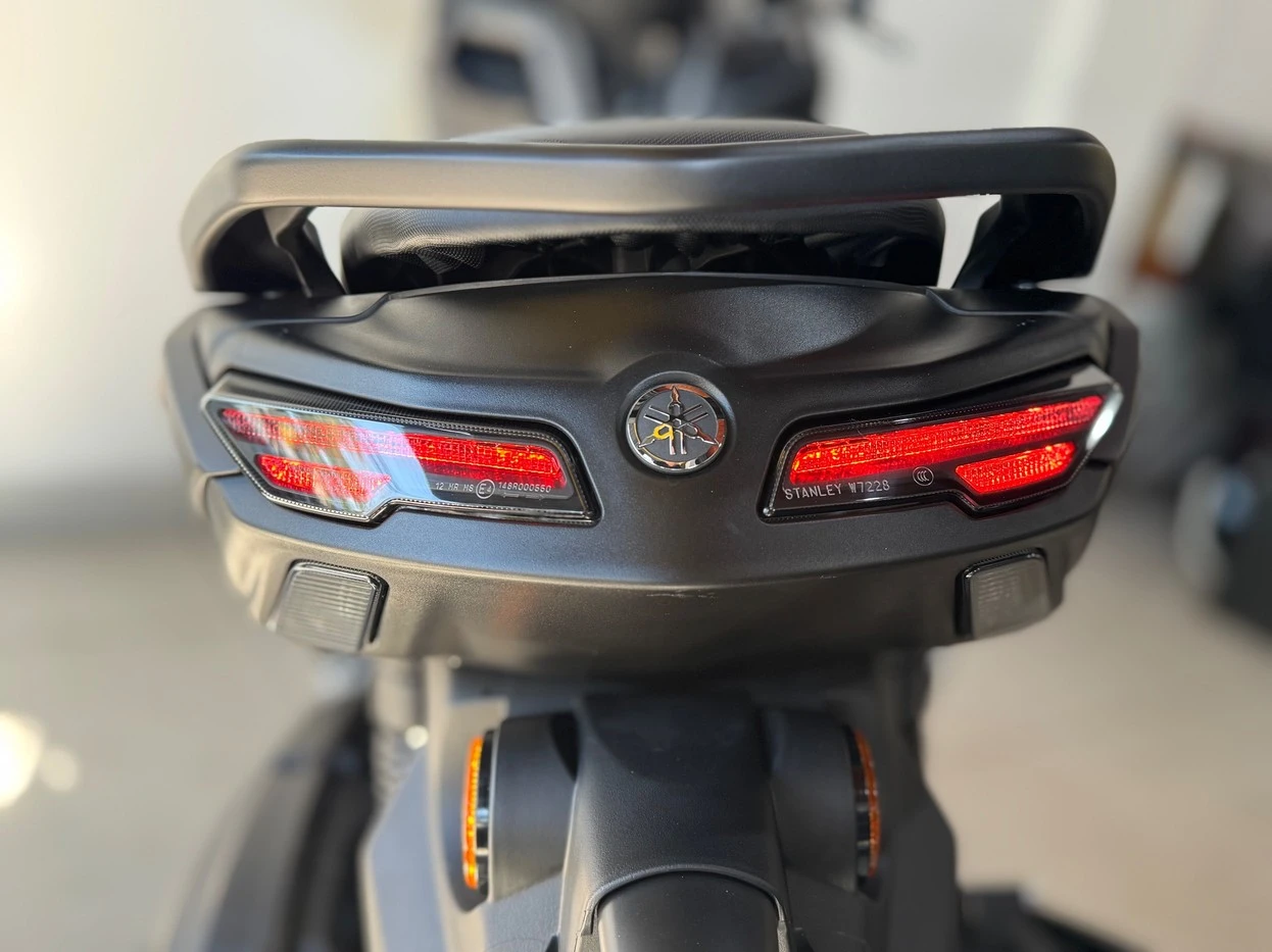 YAMAHA NMAX CONNECTED 160 ABS