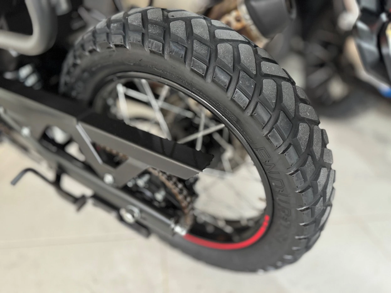 ROYAL ENFIELD SCRAM 411
