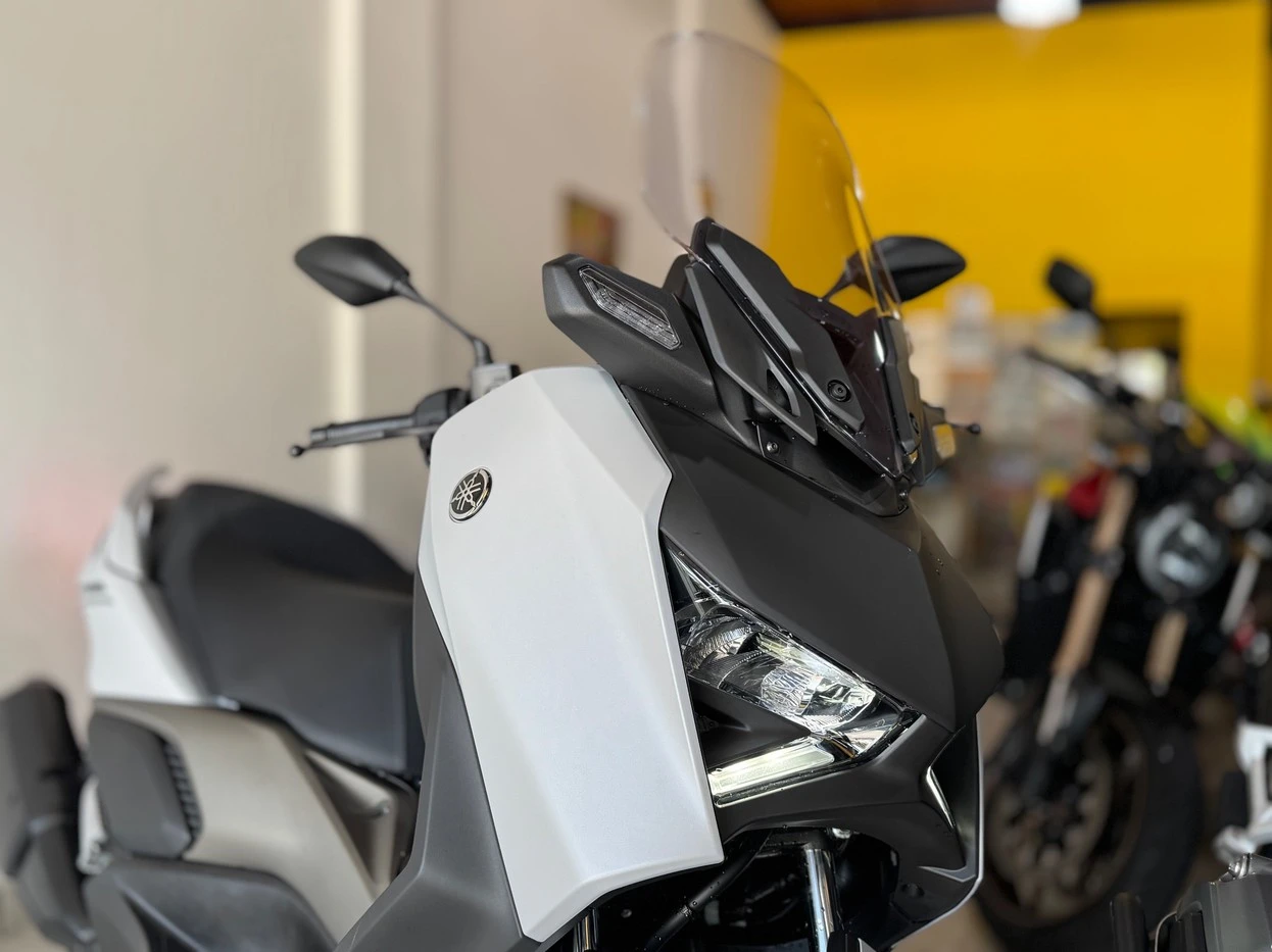 YAMAHA XMAX 250 CONNECTED ABS