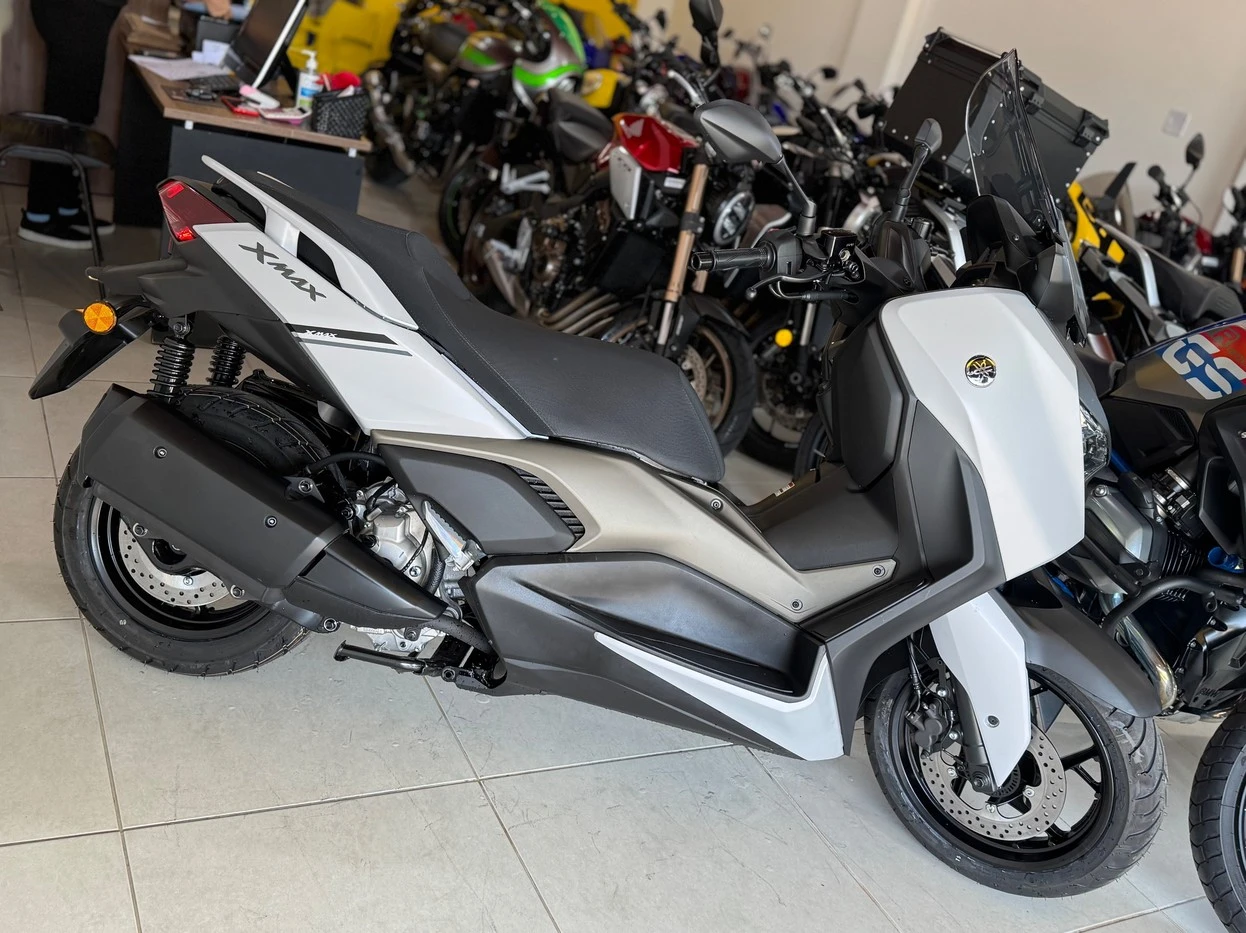 YAMAHA XMAX 250 CONNECTED ABS