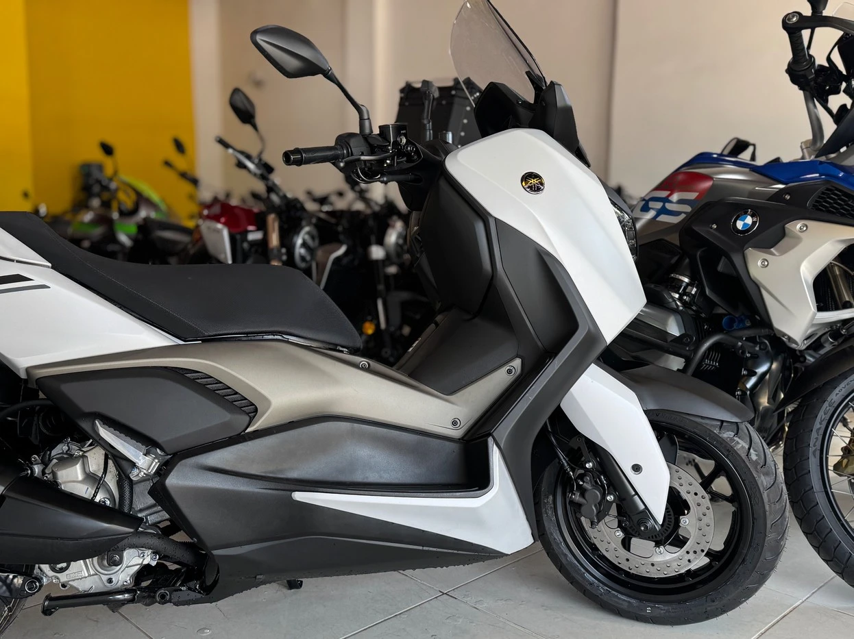 YAMAHA XMAX 250 CONNECTED ABS