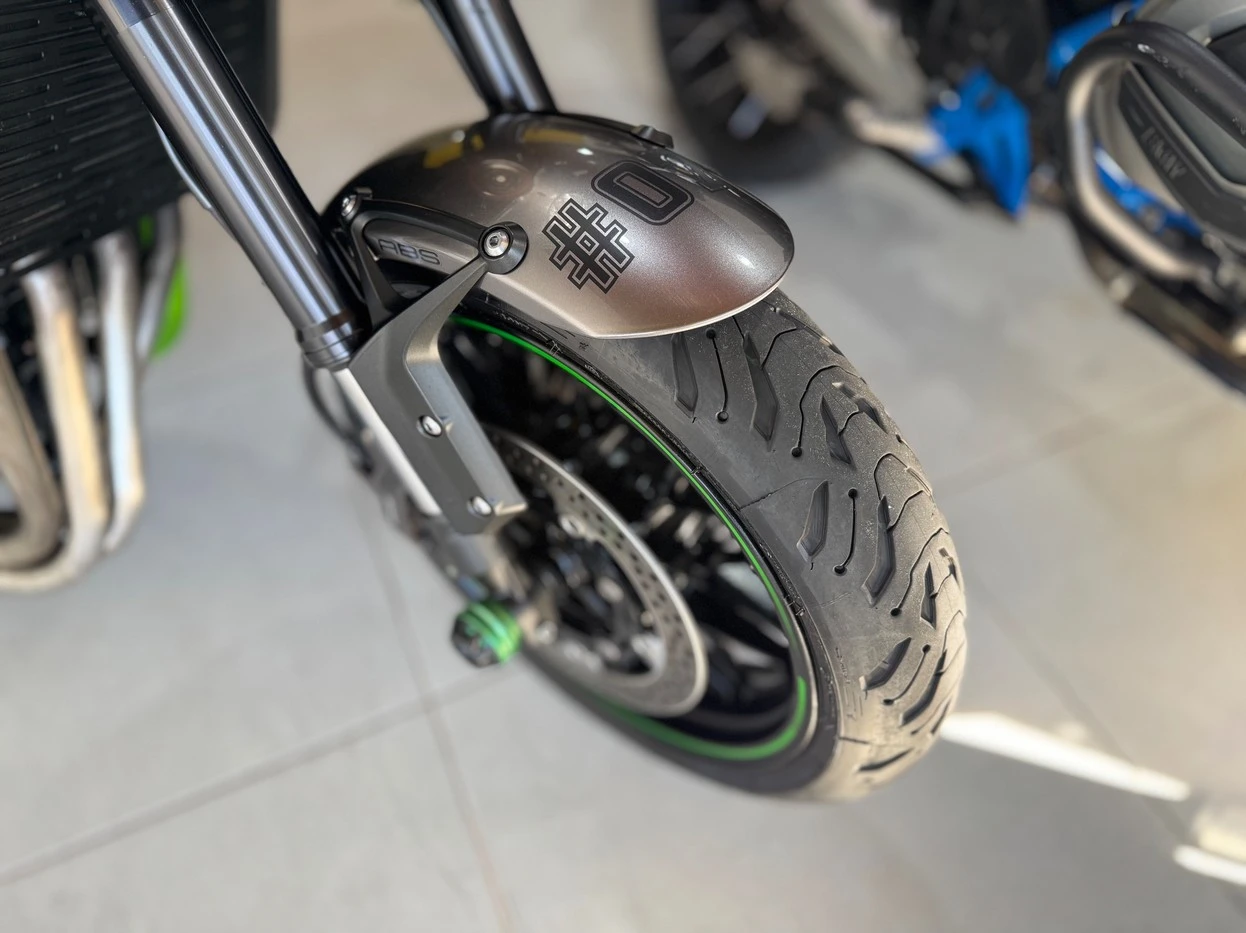 KAWASAKI Z900RS CAFÉ