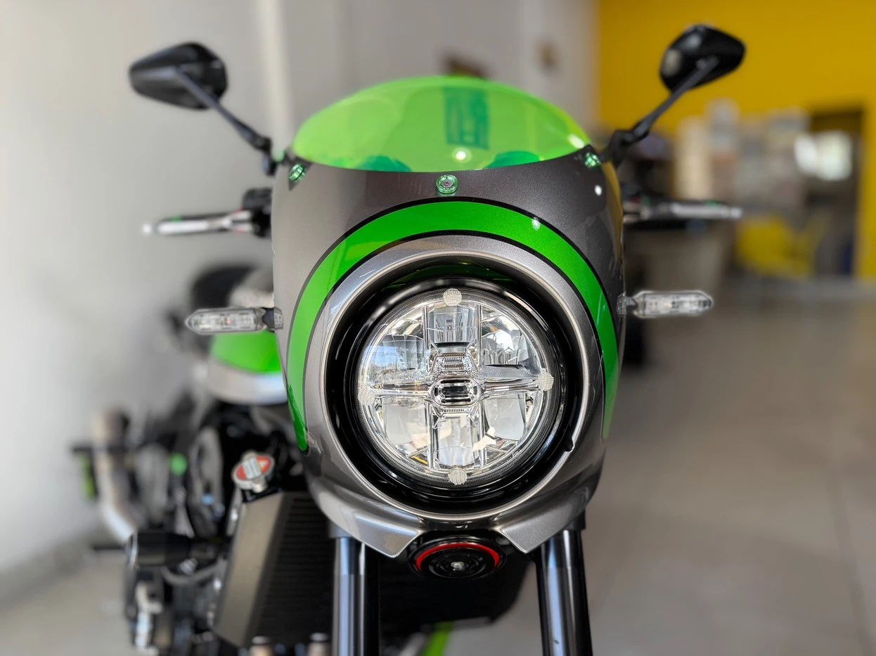 KAWASAKI Z900RS CAFÉ