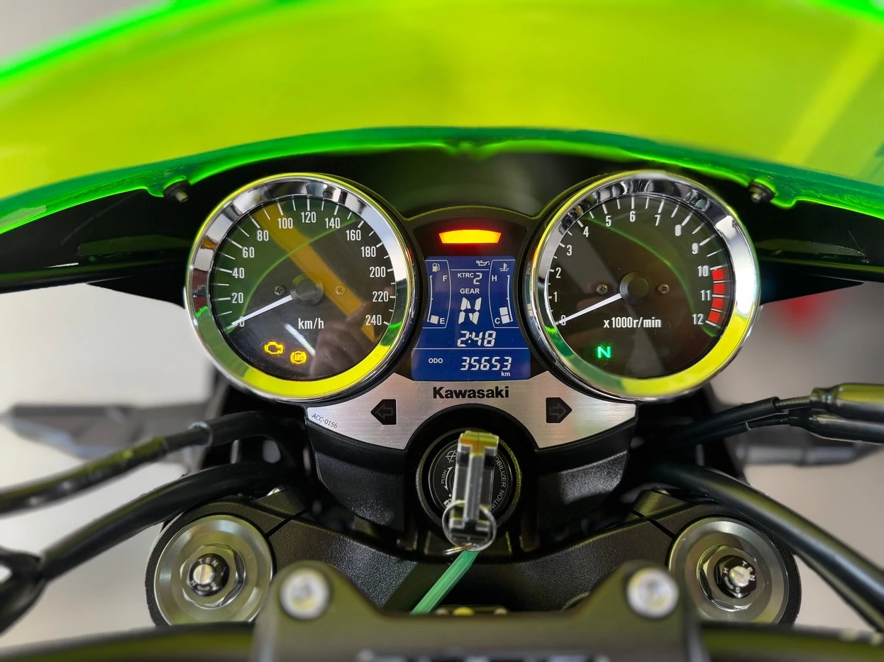 KAWASAKI Z900RS CAFÉ