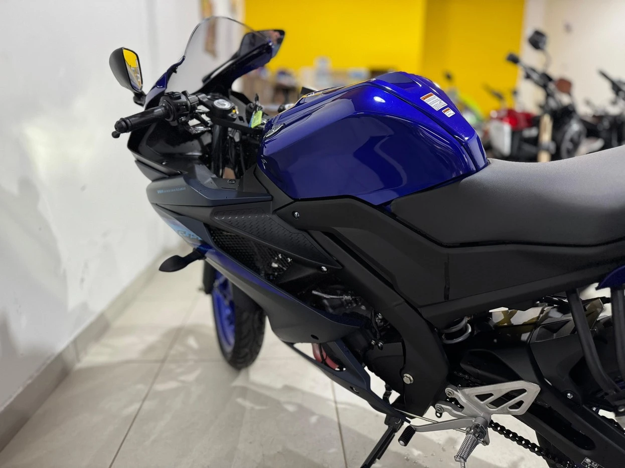 YAMAHA YZF R15