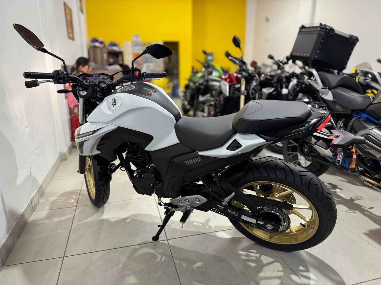 YAMAHA FZ25 FAZER ABS