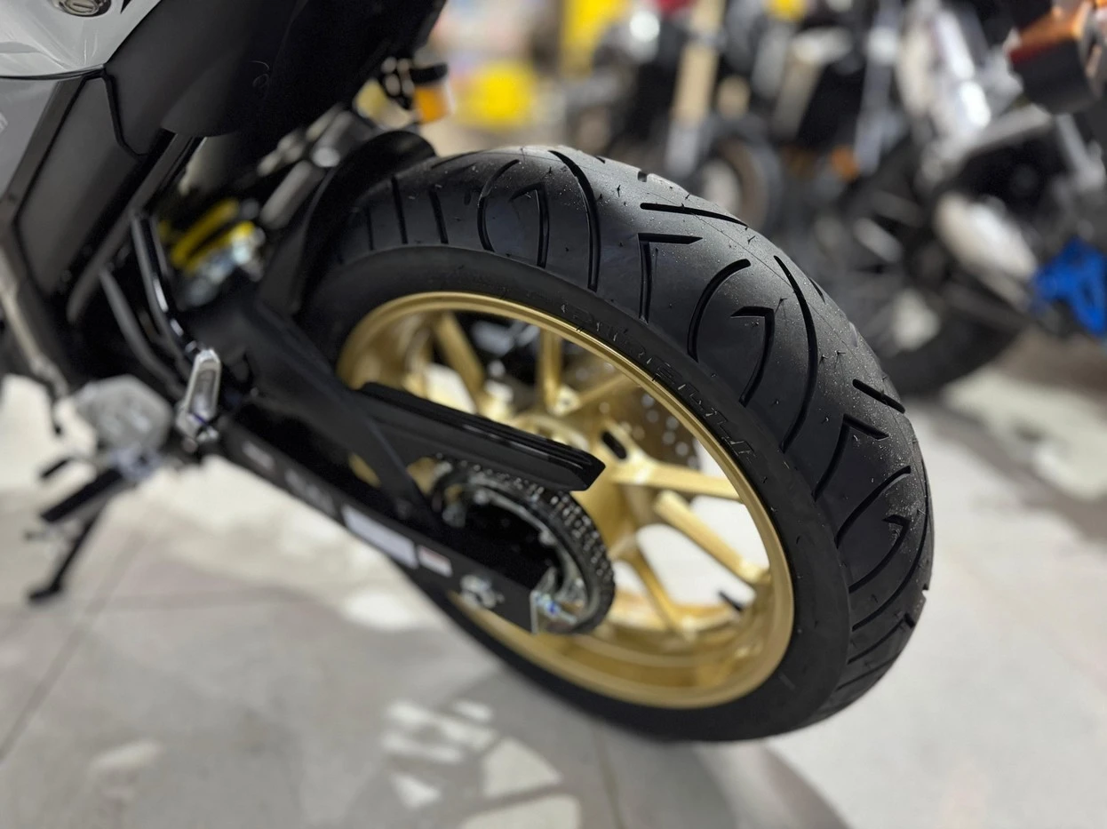 YAMAHA FZ25 FAZER ABS