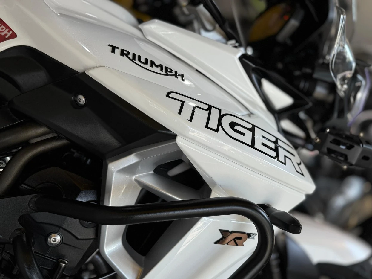 TRIUMPH TIGER 800 XRX