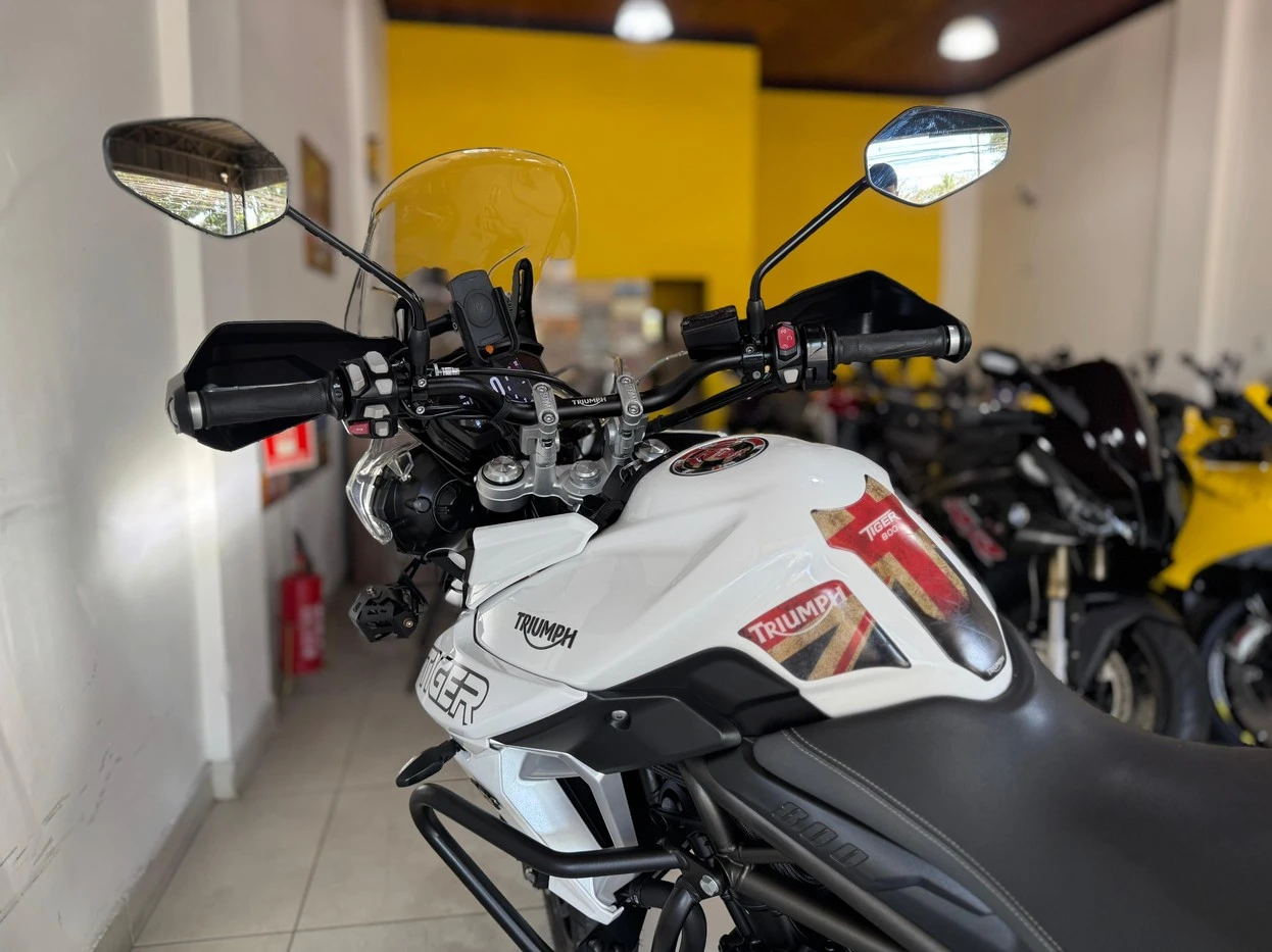 TRIUMPH TIGER 800 XRX