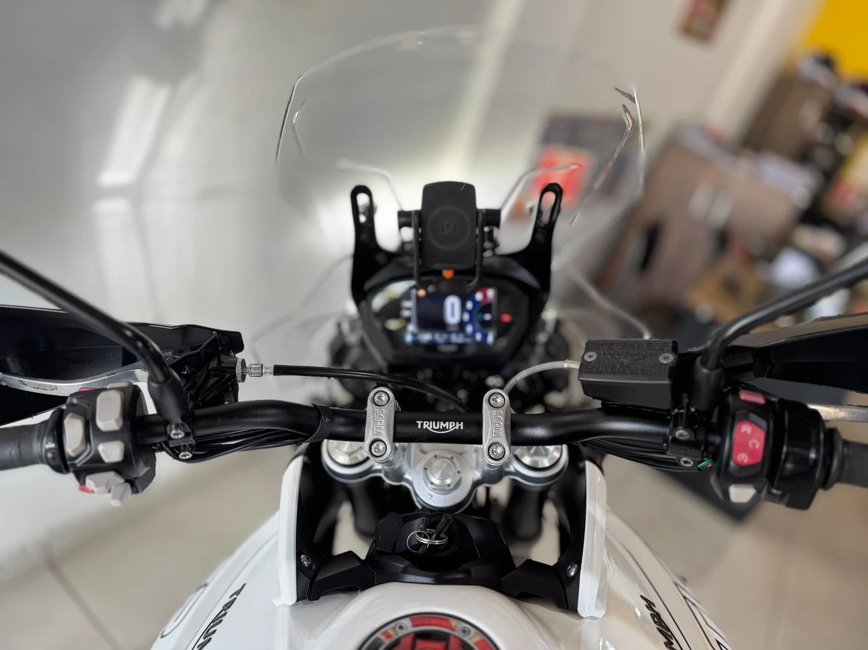 TRIUMPH TIGER 800 XRX
