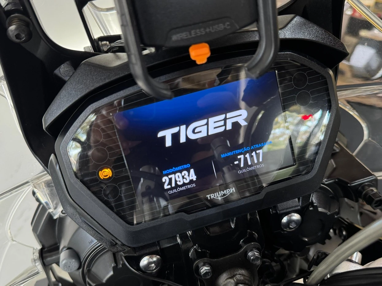 TRIUMPH TIGER 800 XRX