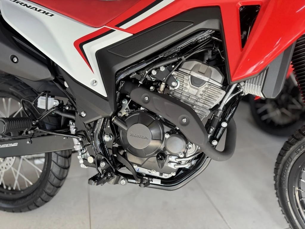 HONDA XR 300L TORNADO