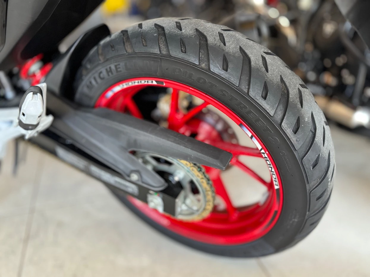 HONDA CB 250F TWISTER CBS