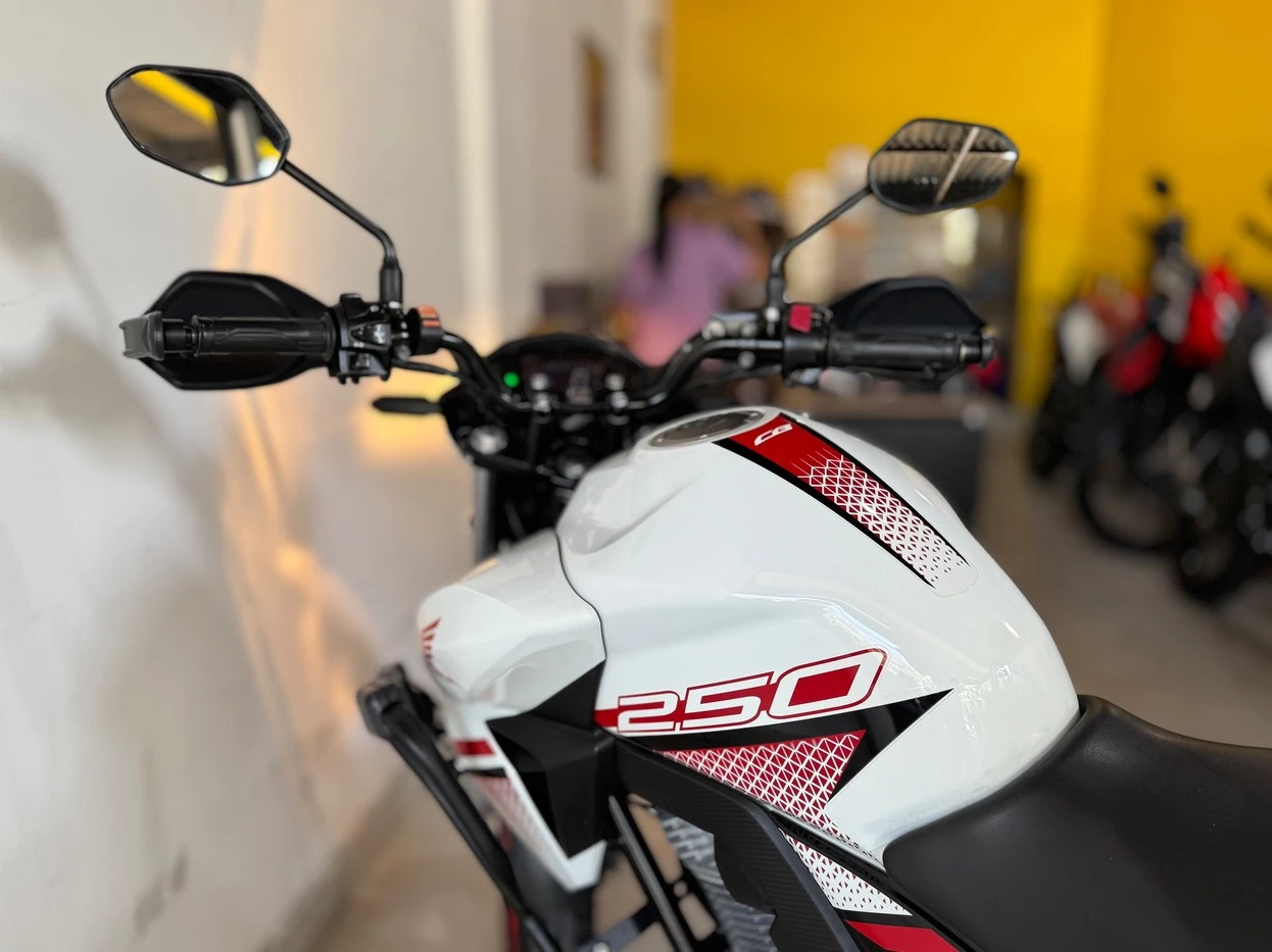 HONDA CB 250F TWISTER CBS