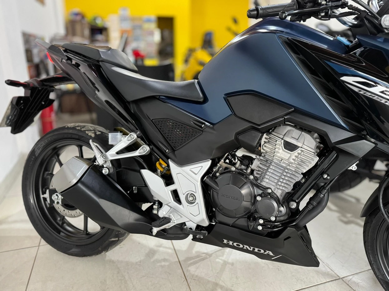 HONDA CB 300F TWISTER ABS