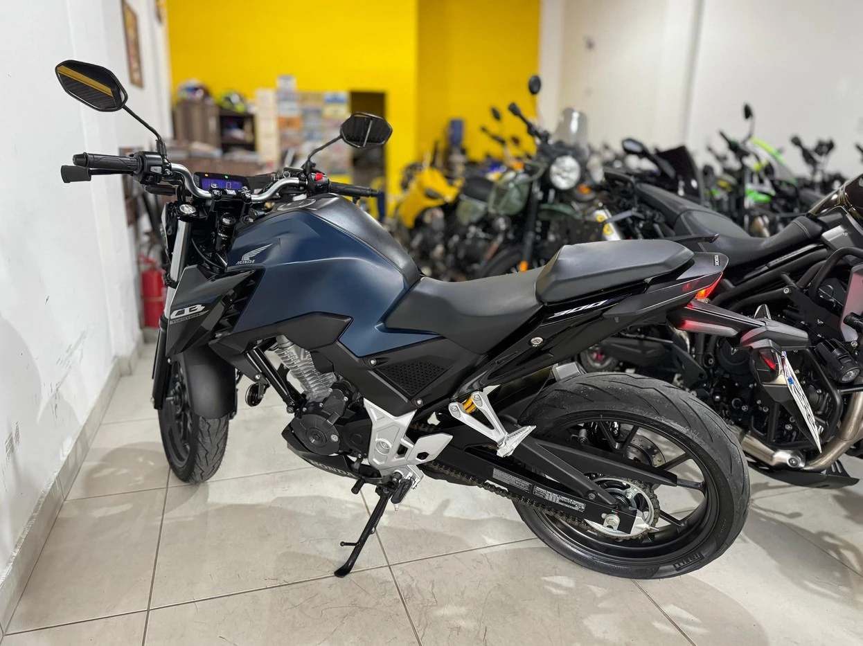 HONDA CB 300F TWISTER ABS