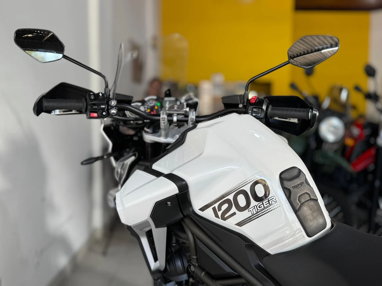 TRIUMPH TIGER EXPLORER XCX