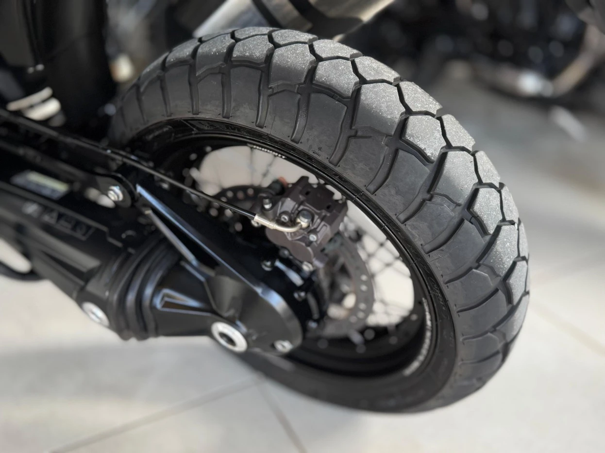 TRIUMPH TIGER EXPLORER XCX