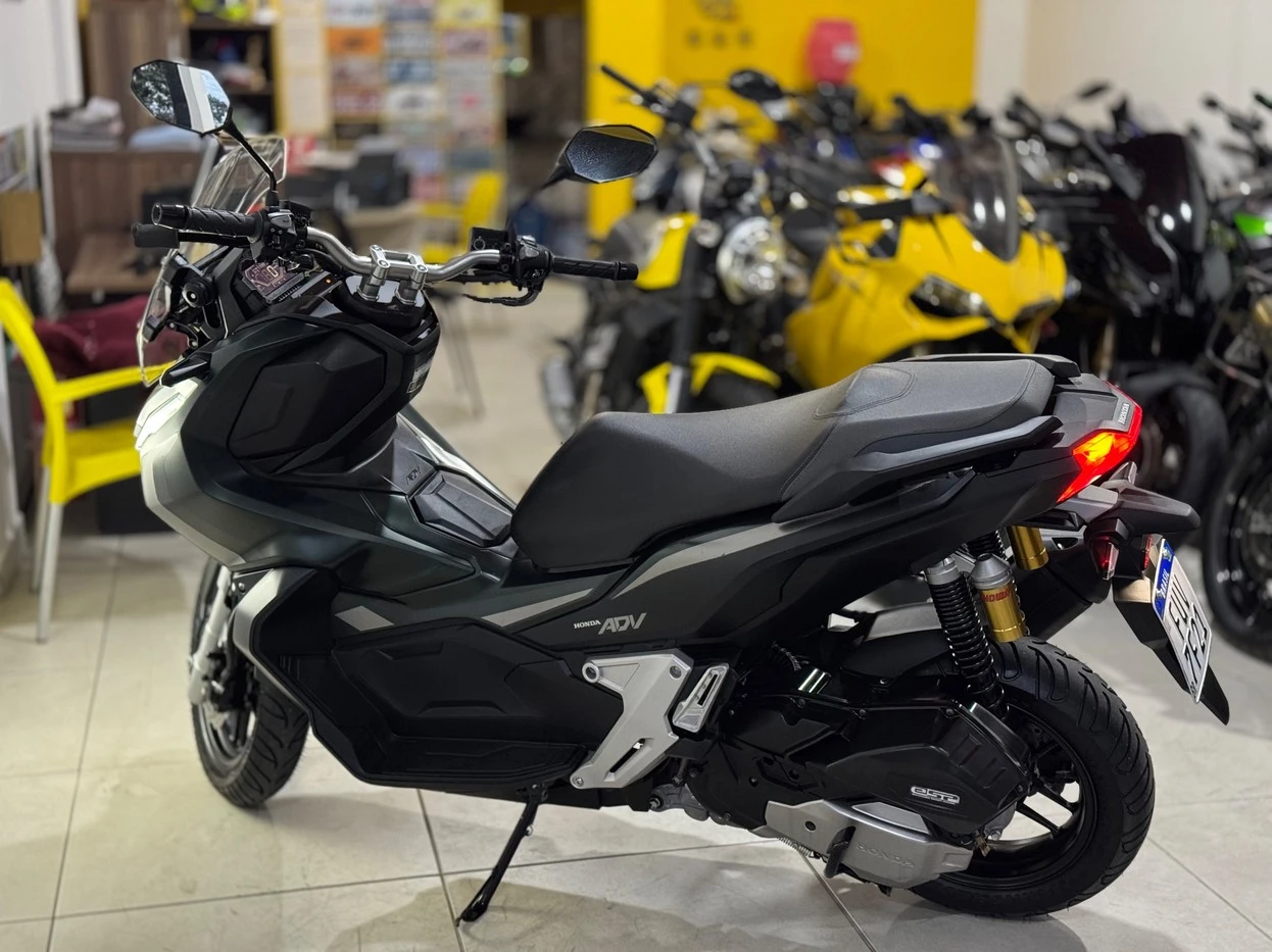 HONDA ADV 150