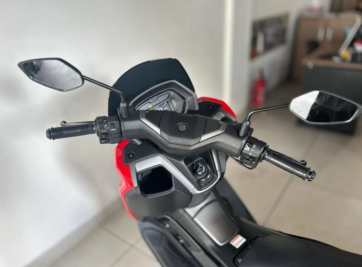 YAMAHA NMAX CONNECTED 160 ABS