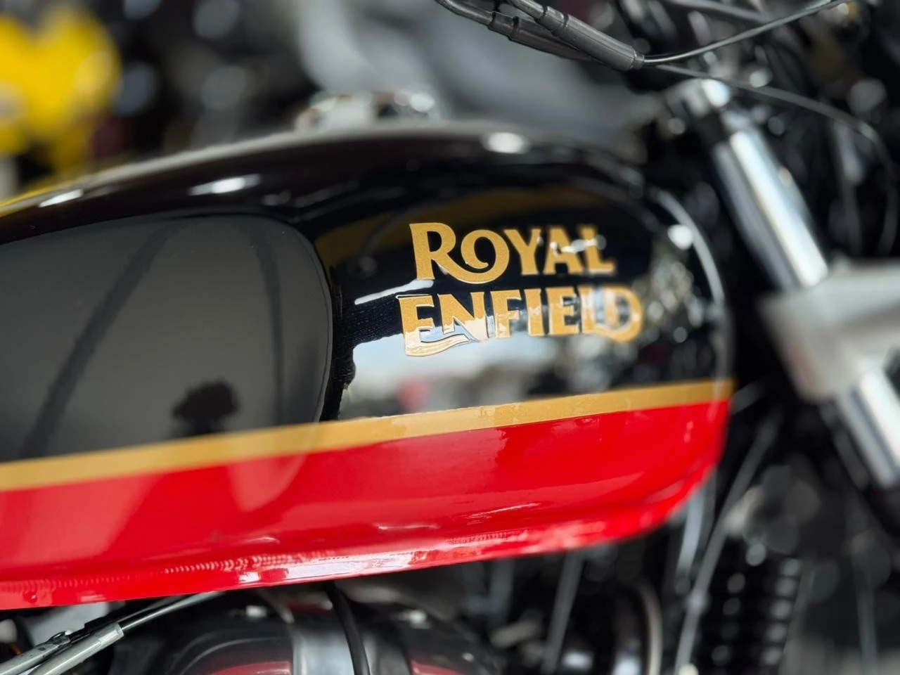 ROYAL ENFIELD INTERCEPTOR 