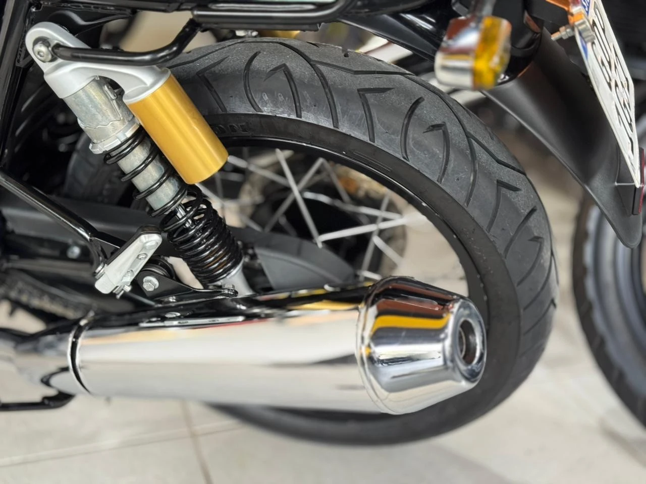 ROYAL ENFIELD INTERCEPTOR 