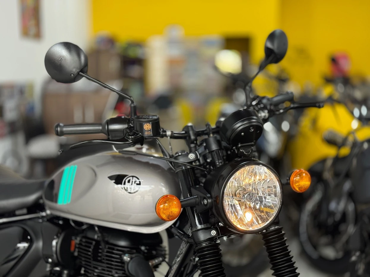 ROYAL ENFIELD HUNTER 350
