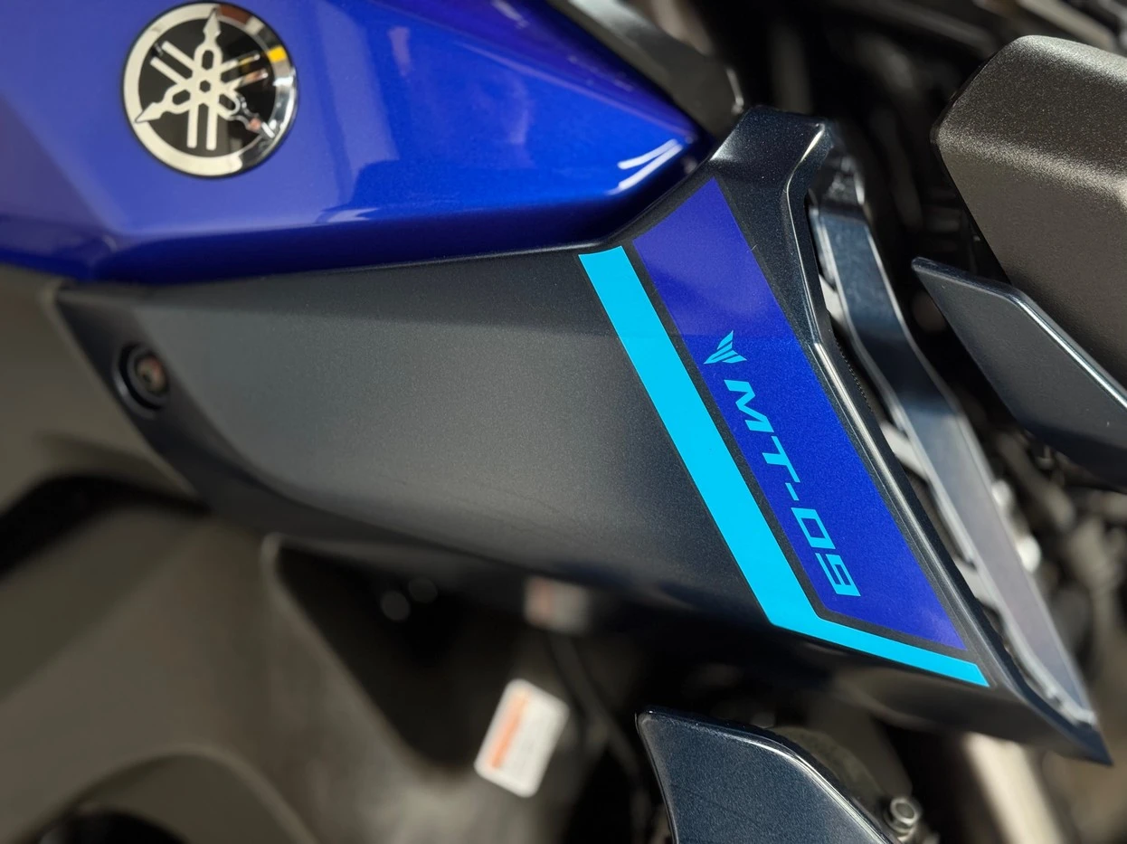 YAMAHA MT-09