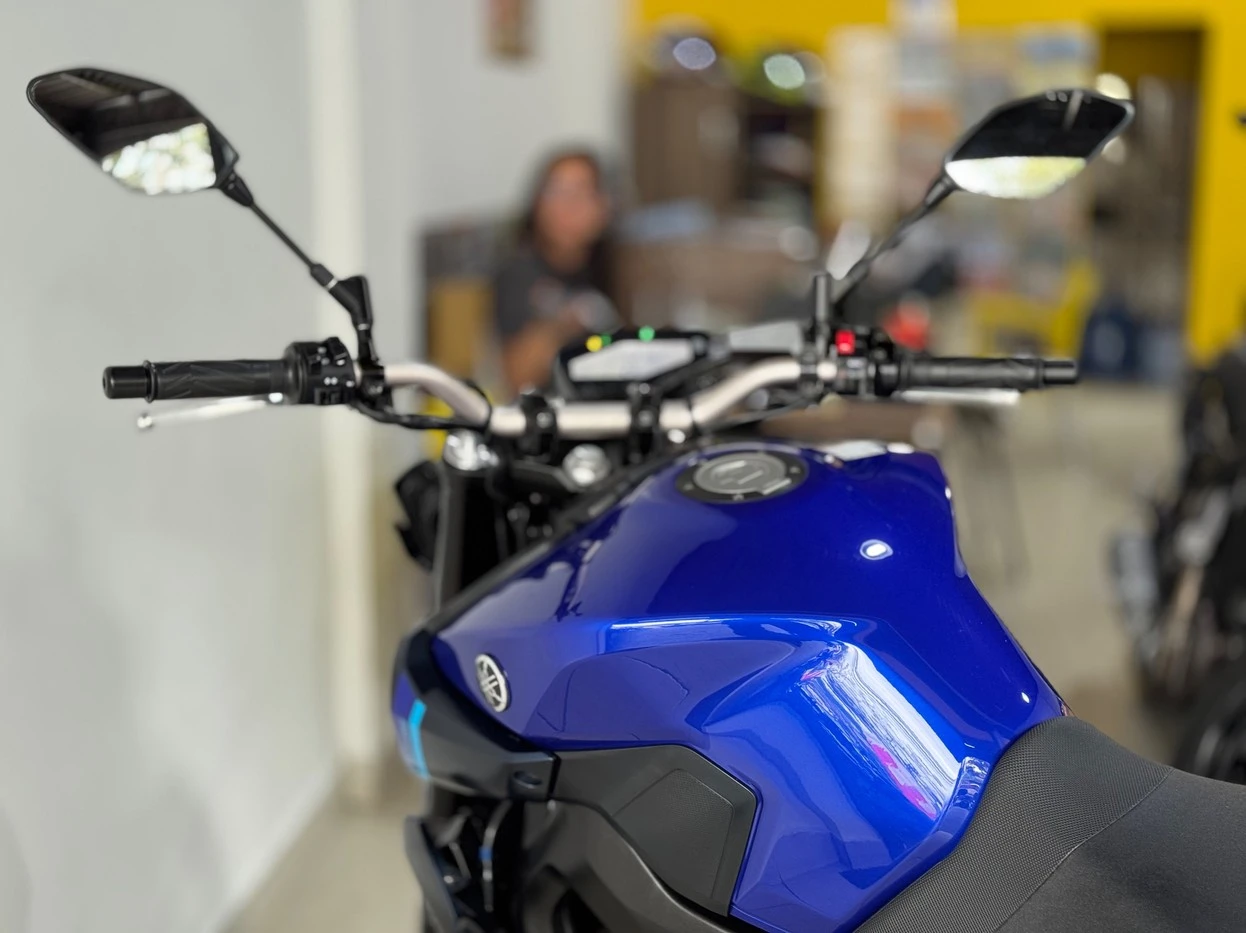 YAMAHA MT-09