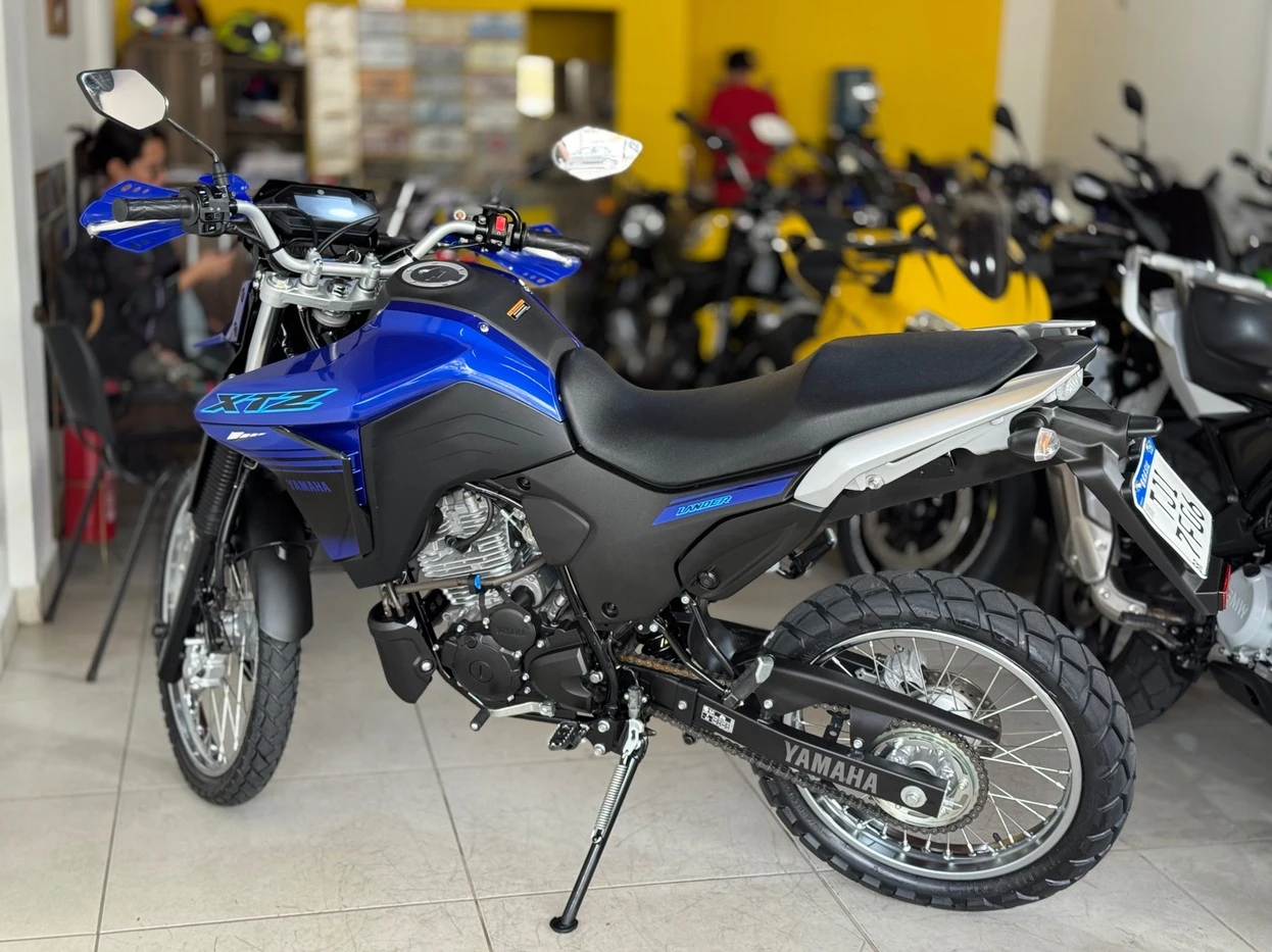 YAMAHA XTZ 250 LANDER CONNECTED