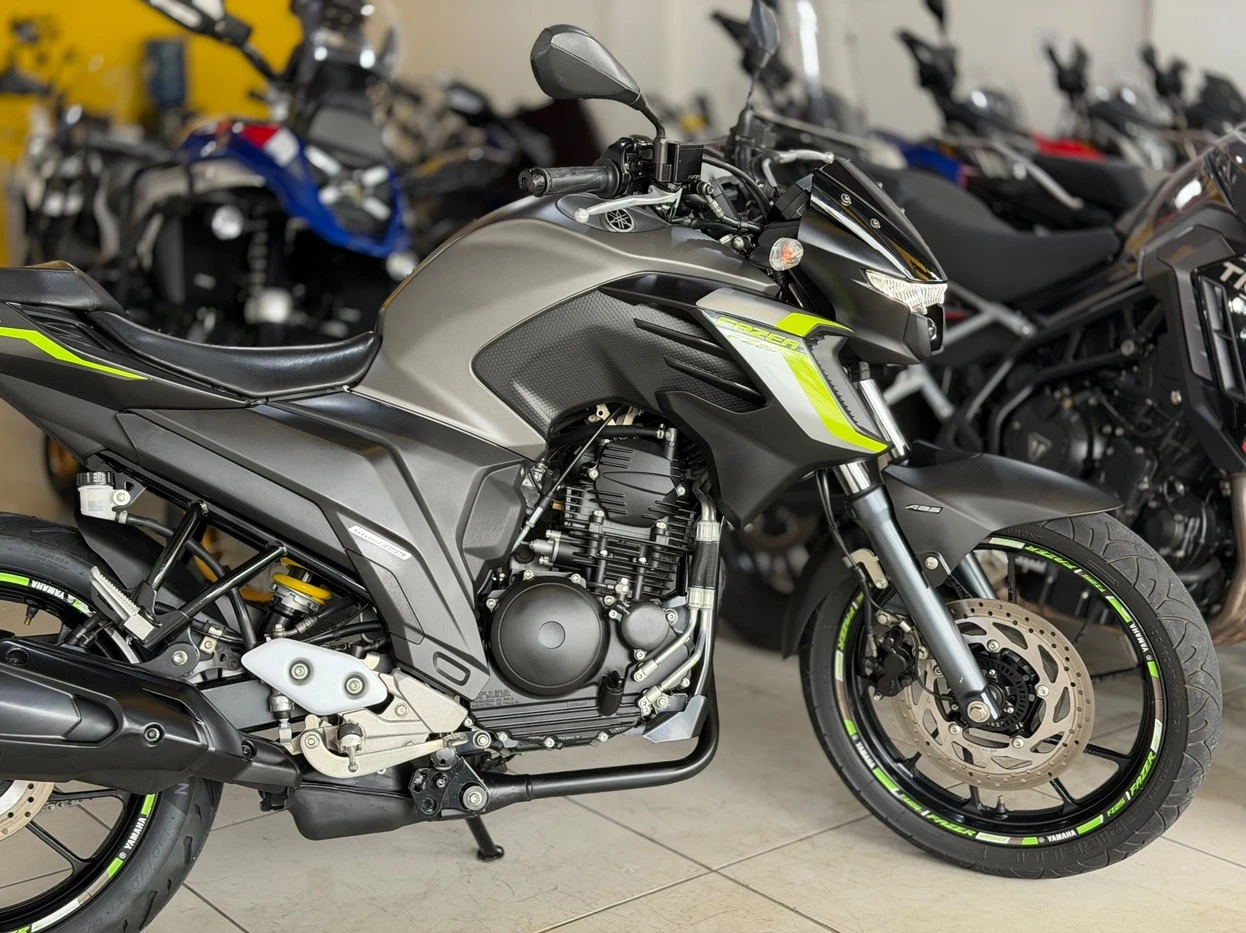 YAMAHA FZ25 FAZER ABS