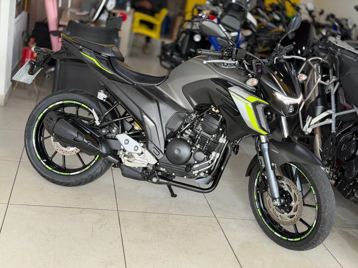 YAMAHA FZ25 FAZER ABS