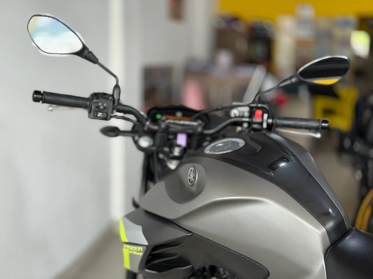 YAMAHA FZ25 FAZER ABS