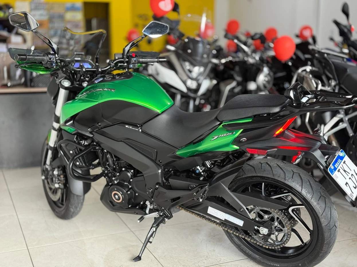 BAJAJ DOMINAR 400