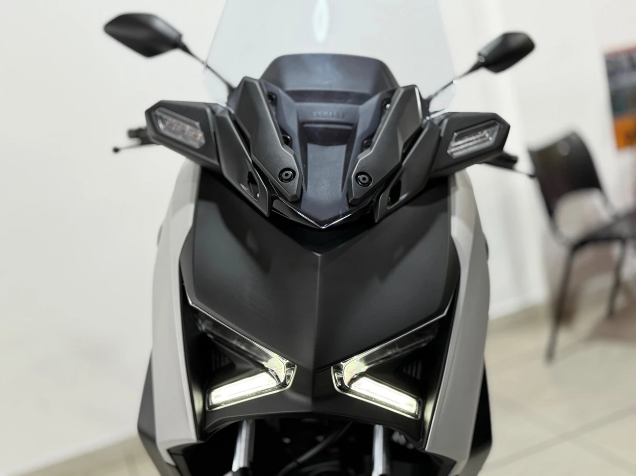 YAMAHA XMAX 250 CONNECTED ABS